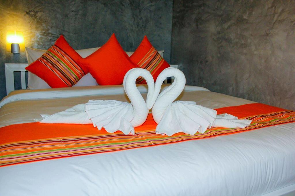 Ban'S Avenue Guesthouse Ko Tao Esterno foto